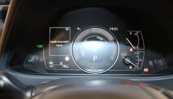 75010 : Hyundai Paris Nord - Goncourt Automobiles - LEXUS UX  - UX - GRIS - Automate à fonct. Continu - Essence / Courant électrique