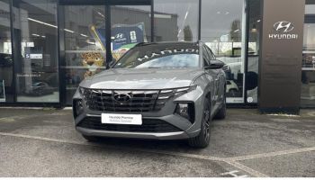40990 : Hyundai Dax - i-AUTO - HYUNDAI Tucson - Tucson - Shadow Grey/Toit/rétros Black - Transmission intégrale - Hybride rechargeable : Essence/Electrique