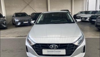 45000 : Hyundai Orléans Motors - HYUNDAI i20 - i20 - Sleek Silver Métal - Traction - Essence