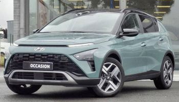 57200 : Hyundai Sarreguemines - Theobald Automobiles - HYUNDAI Bayon - Bayon - Mangrove Green Métal - Traction - Essence/Micro-Hybride