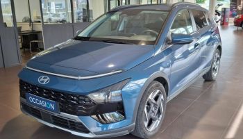 54520 : Hyundai Nancy - Théobald Automobiles - HYUNDAI Bayon - Bayon - Vibrant Blue Métal - Traction - Essence