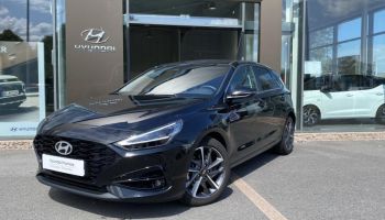 92250 : Hyundai Motor Company - HYUNDAI i30 - i30 - Abyss Black métal - Traction - Essence