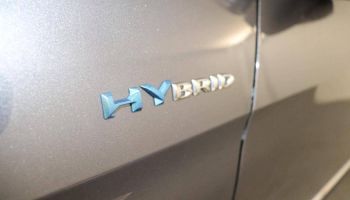 75010 : Hyundai Paris Nord - Goncourt Automobiles - PEUGEOT 3008 GT - 3008 II - GRIS - Boîte automatique - Essence / Courant électrique