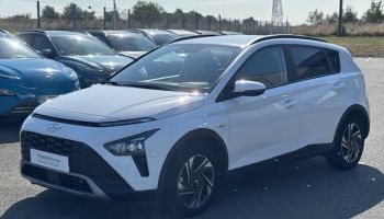 49300 : Hyundai Cholet - Océane Auto - HYUNDAI BAYON Intuitive - BAYON - Blanc - Boîte manuelle - Essence sans plomb