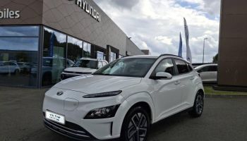 56000 : Hyundai Vannes - Park Lann Automobiles - HYUNDAI Kona - Kona - Serenity White Métal - Traction - Electrique