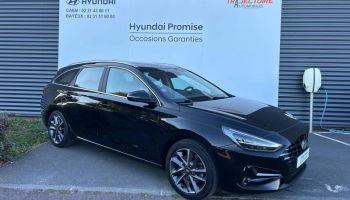 14112 : Hyundai Caen - Trajectoire Automobiles - HYUNDAI i30 SW - i30 SW - Phantom Black Métal - Traction - Essence/Micro-Hybride