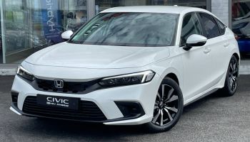 57200 : Hyundai Sarreguemines - Theobald Automobiles - HONDA Civic - Civic - Blanc Platine Nacré - Traction - Hybride : Essence/Electrique