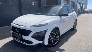 54520 : Hyundai Nancy - Théobald Automobiles - HYUNDAI Kona - Kona - Atlas White/Toit/rétros Black - Traction - Essence/Micro-Hybride