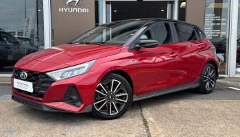72100 : Hyundai Le Mans - GCH LE MANS - HYUNDAI i20 - i20 - Dragon Red Métal/Toit/rétro Black - Traction - Essence/Micro-Hybride