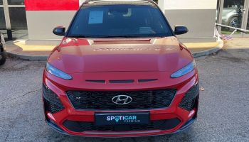 75010 : Hyundai Paris Nord - Goncourt Automobiles - HYUNDAI KONA N Line Executive - KONA - IGNITE RED/PHANTOM BLACK - Boîte manuelle - Essence sans plomb