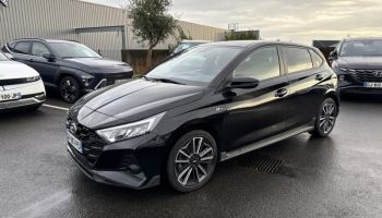 56000 : Hyundai Vannes - Park Lann Automobiles - HYUNDAI i20 - i20 - Phantom Black Métal - Traction - Essence/Micro-Hybride