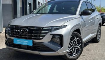 54520 : Hyundai Nancy - Théobald Automobiles - HYUNDAI Tucson - Tucson - Shimmering Silver/Toit/rétros Black - Traction - Hybride : Essence/Electrique