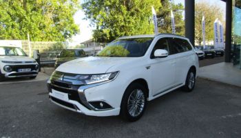 91100 : Hyundai Corbeil-Essonnes - CAP Fournier - MITSUBISHI OUTLANDER PHEV Business - OUTLANDER III - Blanc - Automate à fonct. Continu - Essence / Courant électrique