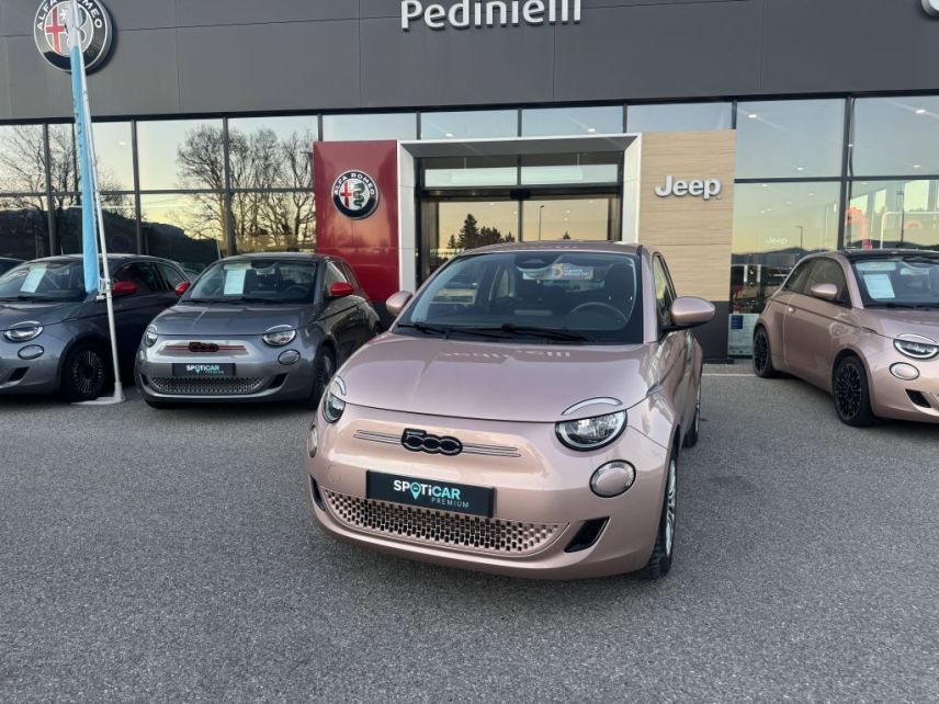 75010 : Hyundai Paris Nord - Goncourt Automobiles - FIAT 500e BERLINE MY22 SERIE 1 STEP 2 Action Plus - 500 III ELECTRIQUE - Rouge - Automate à fonct. Continu - Courant électrique