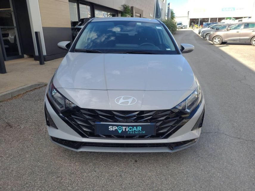 75010 : Hyundai Paris Nord - Goncourt Automobiles - HYUNDAI i20 Intuitive - i20 III - GRIS CLAIR - Automate sequentiel - Essence sans plomb