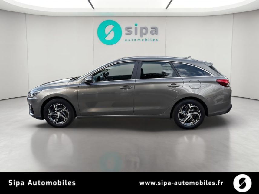 33110 : Hyundai - Sipa Automobiles - Bordeaux Nord - Le Bouscat - HYUNDAI i30 SW Creative - i30 III - Marron - Boîte séquentielle - Essence sans plomb