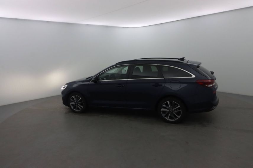 75010 : Hyundai Paris Nord - Goncourt Automobiles - HYUNDAI i30 SW Creative - i30 III - Bleu - Boîte séquentielle - Essence sans plomb