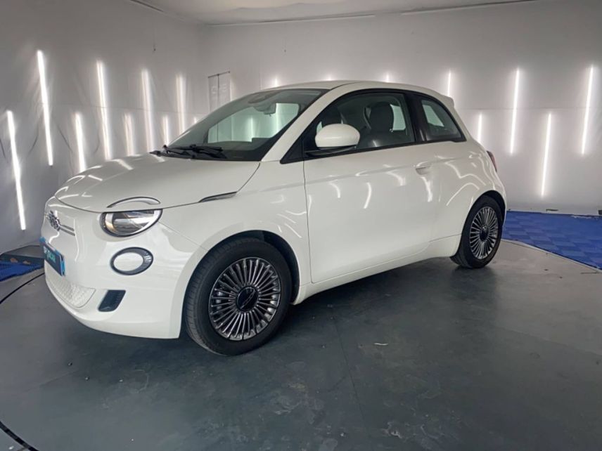 31200 : Hyundai TOULOUSE NORD - AUTO NORD - FIAT 500e BERLINE MY22 SERIE 1 STEP 2 Icône - 500 III - Ice White - Automate à fonct. Continu - Courant électrique