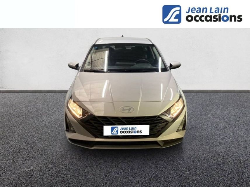 75010 : Hyundai Paris Nord - Goncourt Automobiles - HYUNDAI i20 Initia - i20 III - Gris - Boîte manuelle - Essence sans plomb