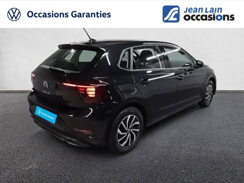 75010 : Hyundai Paris Nord - Goncourt Automobiles - VOLKSWAGEN POLO Life - POLO VI - NOIR INTENSE NACRE - Boîte manuelle - Essence sans plomb