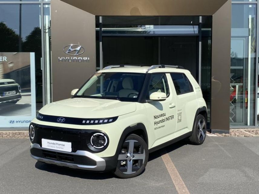 92250 : Hyundai Motor Company - HYUNDAI Inster - Inster - Blanc - Traction - Electrique