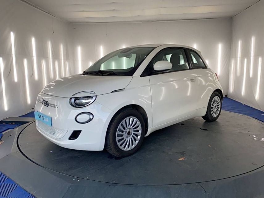 31200 : Hyundai TOULOUSE NORD - AUTO NORD - FIAT 500e BERLINE MY22 SERIE 1 STEP 2 Action - 500 III - White - Automate à fonct. Continu - Courant électrique
