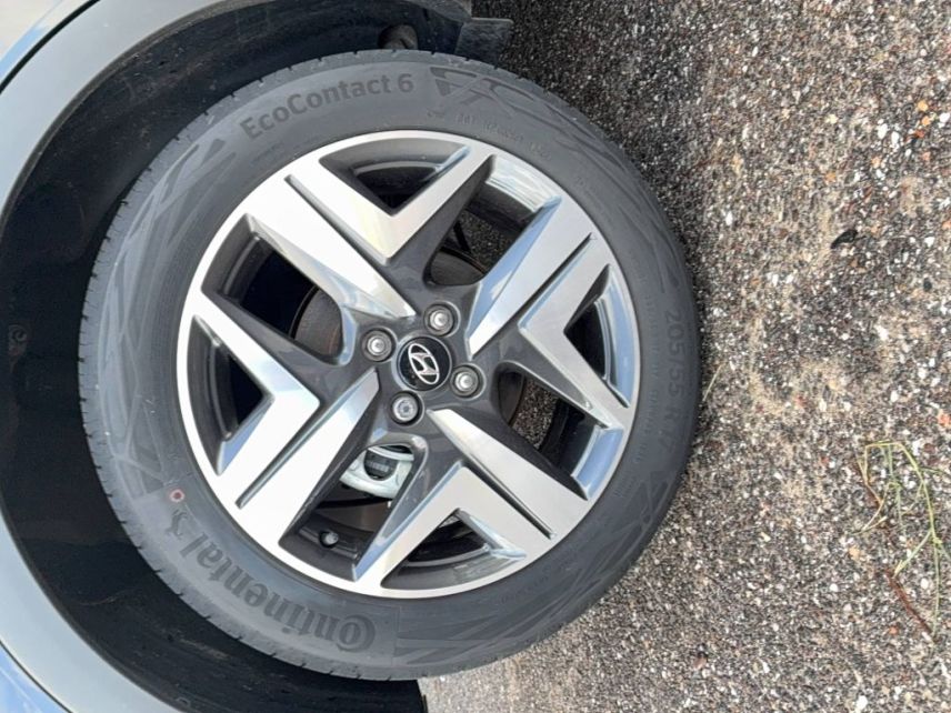 75010 : Hyundai Paris Nord - Goncourt Automobiles - HYUNDAI BAYON Creative - BAYON - Noir - Boîte manuelle - Essence sans plomb