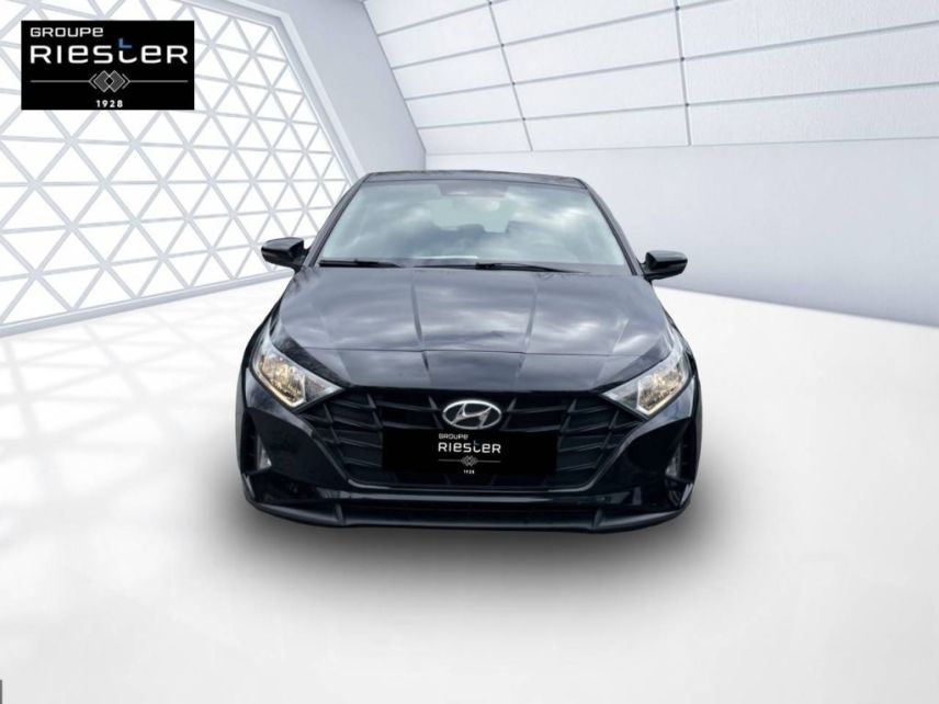 75010 : Hyundai Paris Nord - Goncourt Automobiles - HYUNDAI i20 Initia - i20 III - NOIR - Boîte manuelle - Essence sans plomb