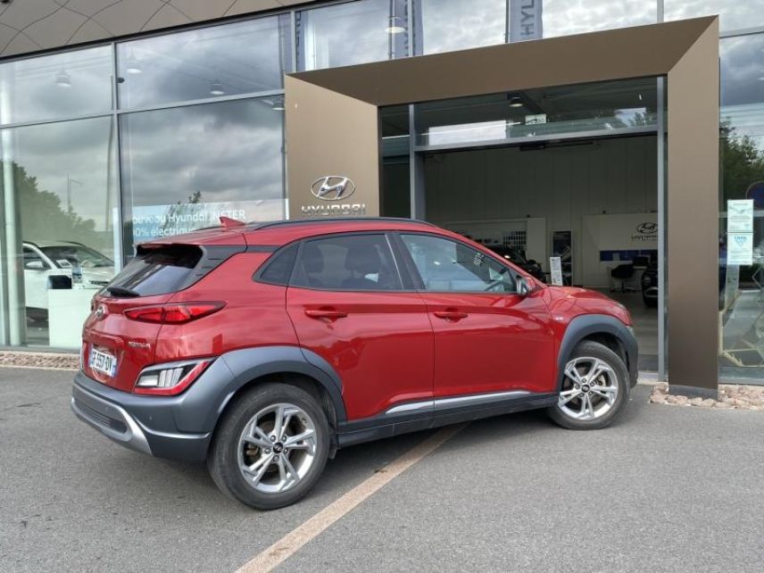 92250 : Hyundai Motor Company - HYUNDAI Kona - Kona - Pulse Red Métal - Traction - Essence/Micro-Hybride