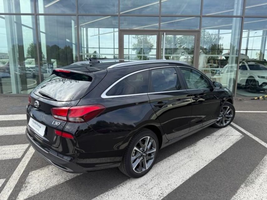 37540 : Hyundai Tours - EOS des Nations - HYUNDAI i30 SW - i30 SW - Phantom Black Métal - Traction - Essence/Micro-Hybride