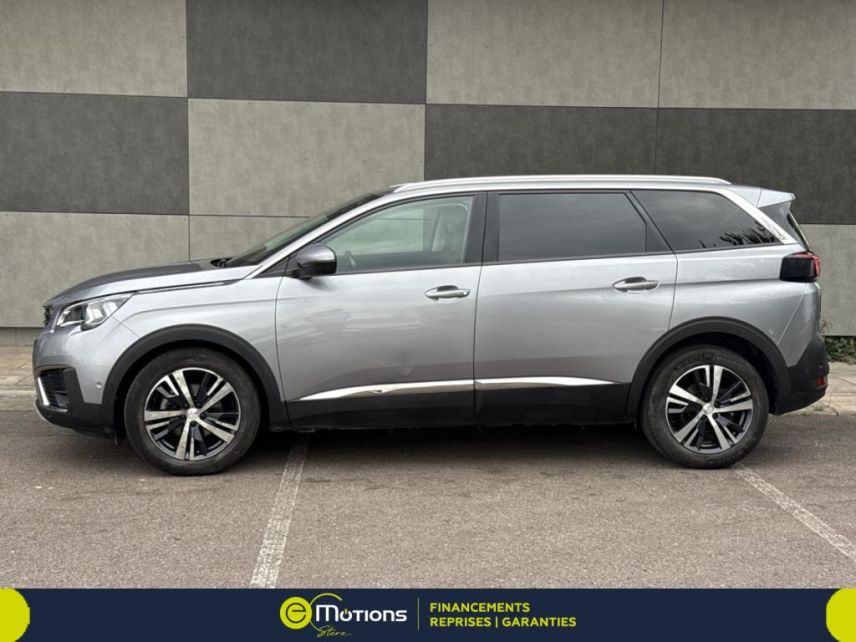 54520 : Hyundai Nancy - Théobald Automobiles - PEUGEOT 5008 - 5008 - Gris Artense (M) - Traction - Diesel