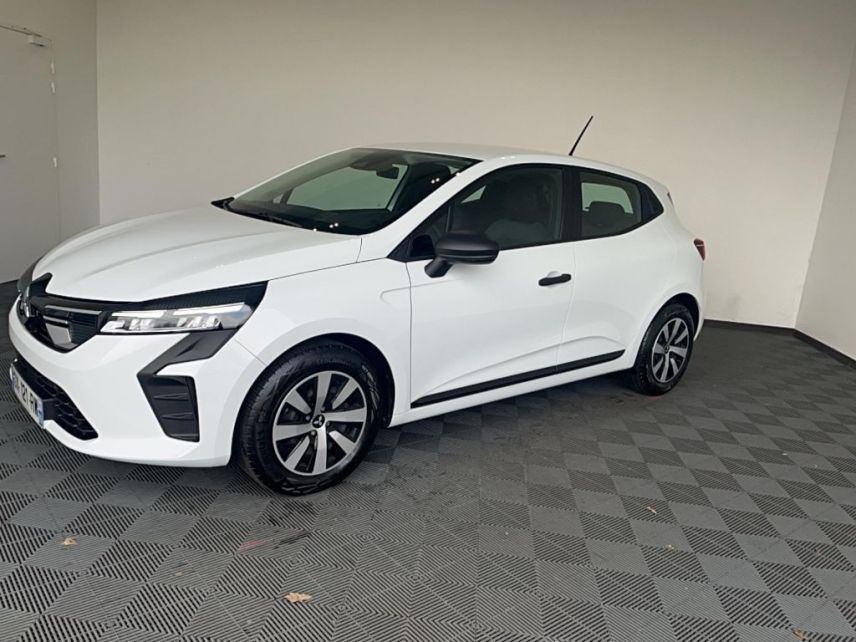 75010 : Hyundai Paris Nord - Goncourt Automobiles - MITSUBISHI COLT MY24 Invite - COLT VII - Blanc - Boîte manuelle - Essence sans plomb