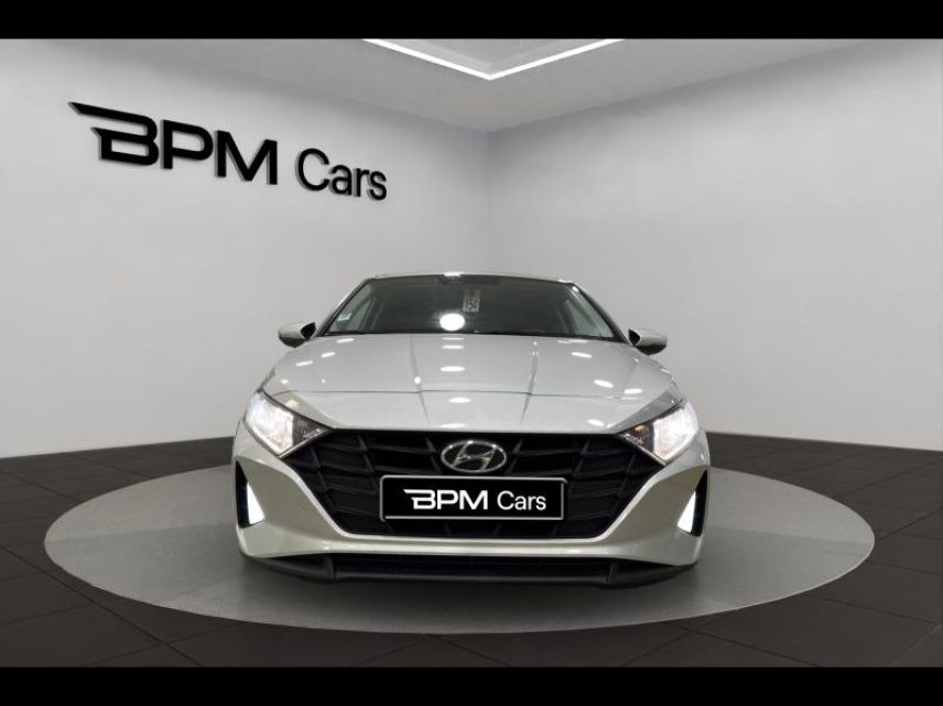 92130 : Hyundai ISSY-LES-MOULINEAUX - BPM Cars - HYUNDAI i20 - i20 - Sleek Silver Métal - Traction - Essence