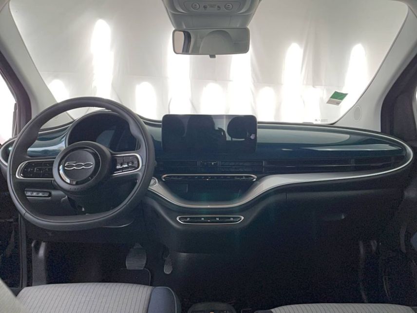 31200 : Hyundai TOULOUSE NORD - AUTO NORD - FIAT 500e BERLINE Nouvelle 500 - 500 III - Ocean Green - Automate à fonct. Continu - Courant électrique