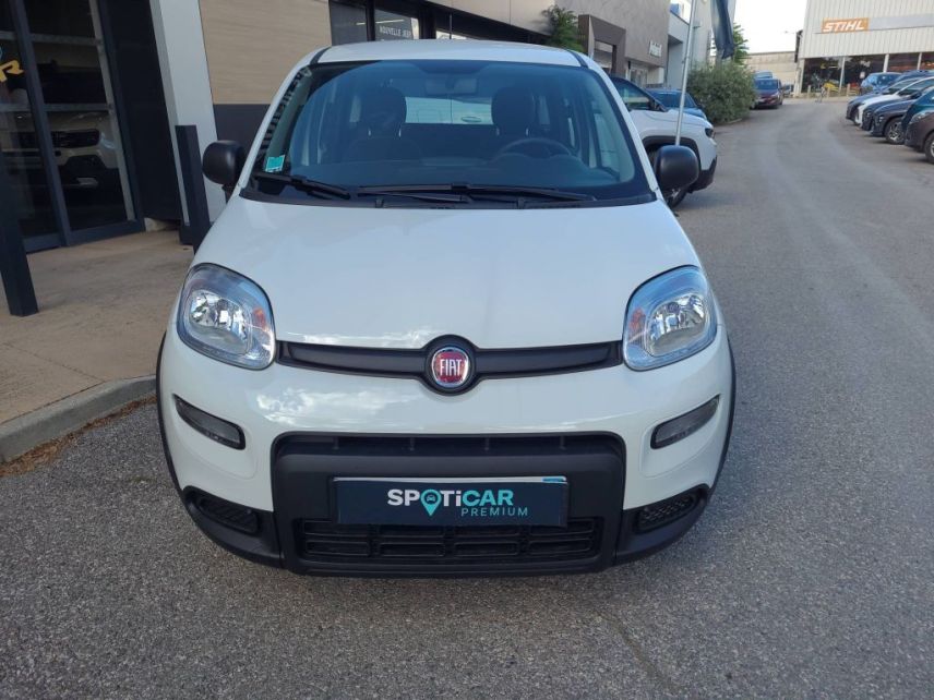 75010 : Hyundai Paris Nord - Goncourt Automobiles - FIAT PANDA  - PANDA III - BLANC - Boîte manuelle - Essence sans plomb