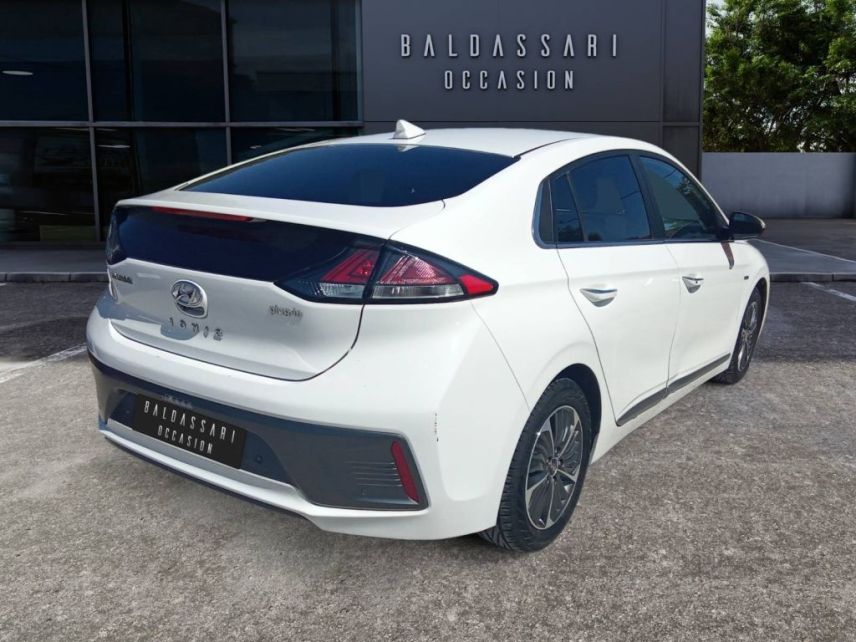 83130 : Hyundai Toulon - Autodif SAS - Groupe BALDASSARI - HYUNDAI IONIQ Executive - IONIQ - BLANC - Automate sequentiel - Essence / Courant électrique