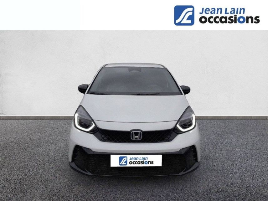 75010 : Hyundai Paris Nord - Goncourt Automobiles - HONDA JAZZ E:HEV Advance Sport - JAZZ IV - BLANC - Automate à fonct. Continu - Essence / Courant électrique