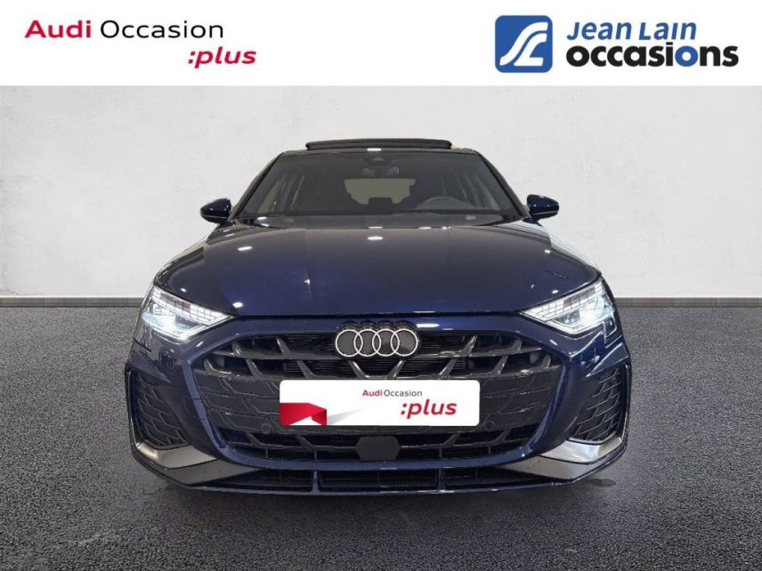 75010 : Hyundai Paris Nord - Goncourt Automobiles - AUDI A3 SPORTBACK S line - A3/S3/RS3 IV - BLEU NAVARRE METALLISE - Automate sequentiel - Diesel