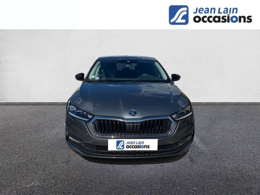 75010 : Hyundai Paris Nord - Goncourt Automobiles - SKODA OCTAVIA Ambition - OCTAVIA IV - GRIS GRAPHITE - Boîte manuelle - Essence sans plomb