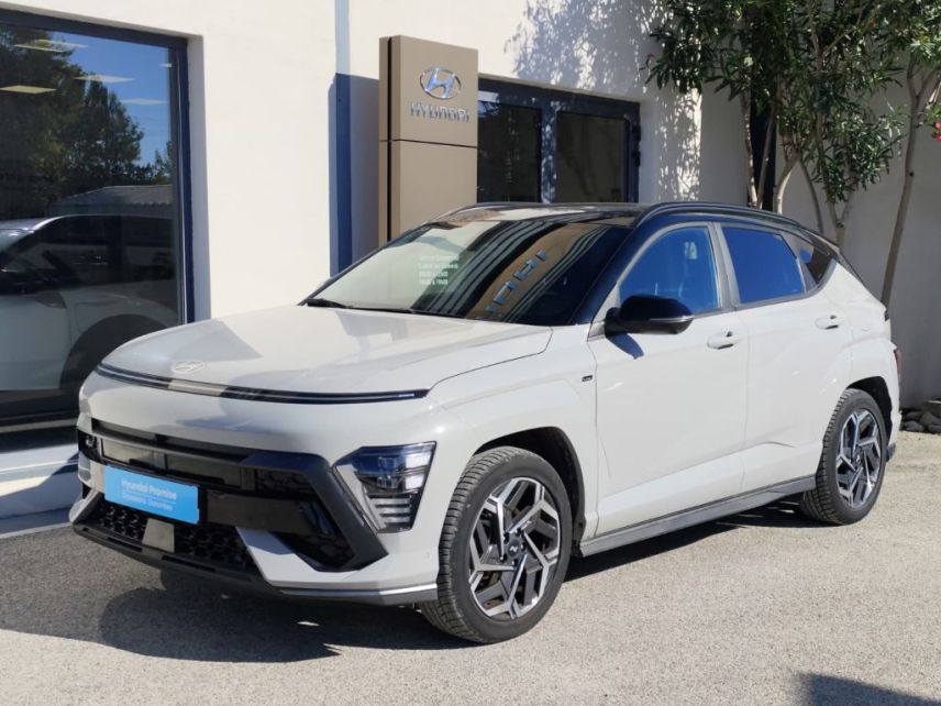 13200 : HYUNDAI Arles - Lexa Automobile - HYUNDAI KONA N Line Executive - KONA II - Gris - Automate sequentiel - Essence / Courant électrique