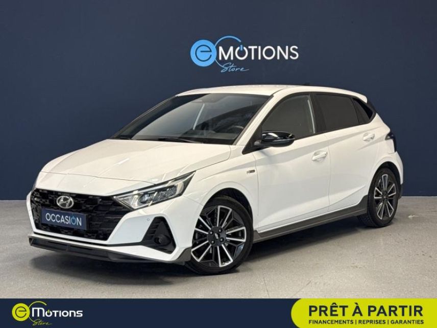 57100 : Hyundai Thionville - Théobald Automobiles - HYUNDAI i20 - i20 - Polar White Métal/Toit/rétros Black - Traction - Essence/Micro-Hybride