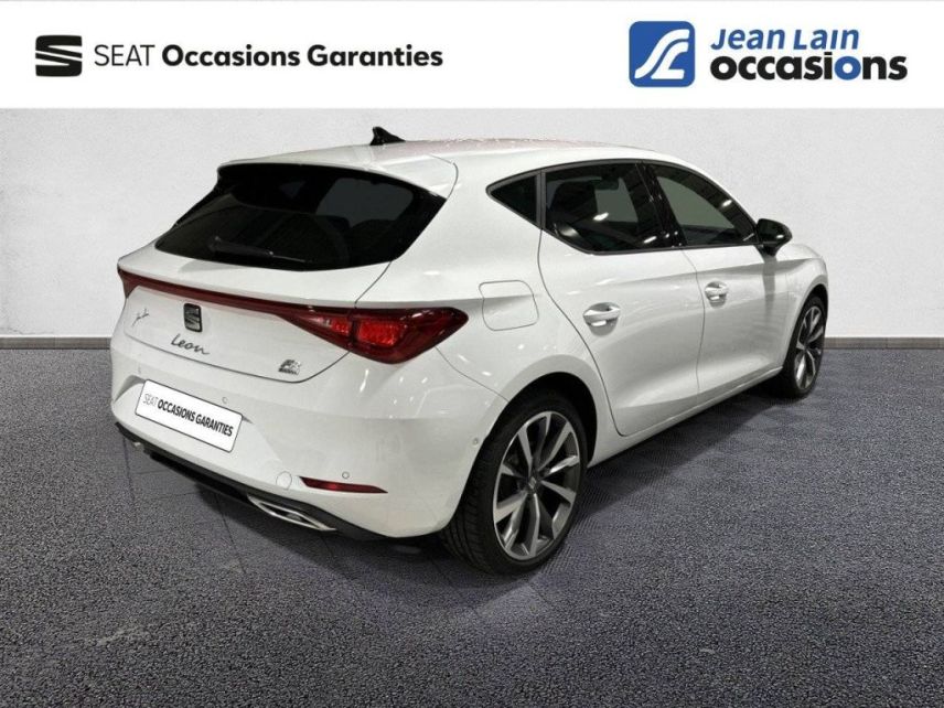 75010 : Hyundai Paris Nord - Goncourt Automobiles - SEAT LEON FR - LEON IV - BLANC NEVADA - Automate sequentiel - Essence / Courant électrique