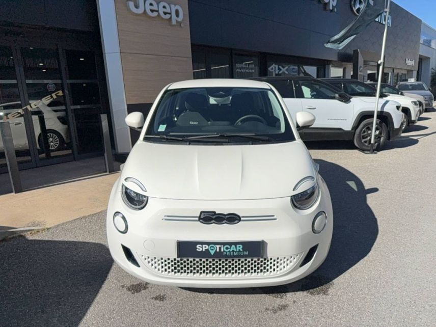 75010 : Hyundai Paris Nord - Goncourt Automobiles - FIAT 500e BERLINE MY22 SERIE 1 STEP 2 Action Plus - 500 III ELECTRIQUE - Blanc - Automate à fonct. Continu - Courant électrique