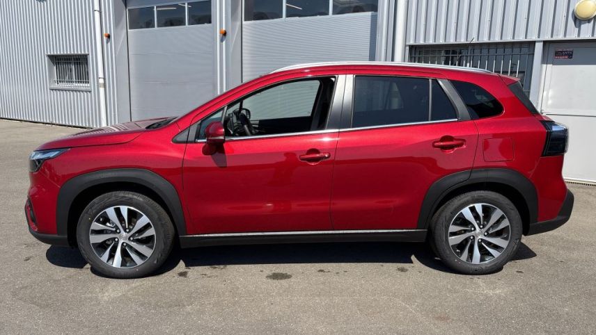 75010 : Hyundai Paris Nord - Goncourt Automobiles - SUZUKI S-CROSS Style - S-CROSS II - Rouge - Boîte manuelle - Essence sans plomb