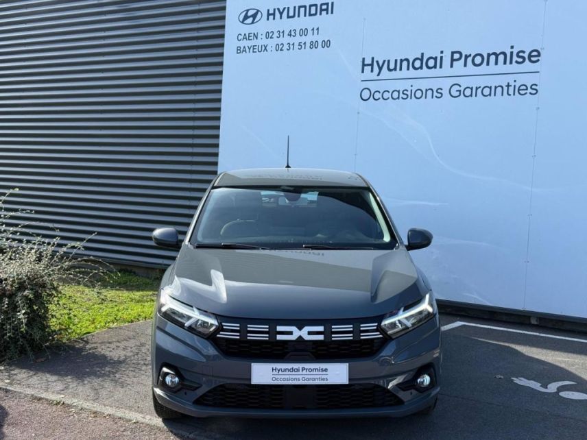 14112 : Hyundai Caen - Trajectoire Automobiles - DACIA Sandero - Sandero - Gris Urbain - Traction - Essence