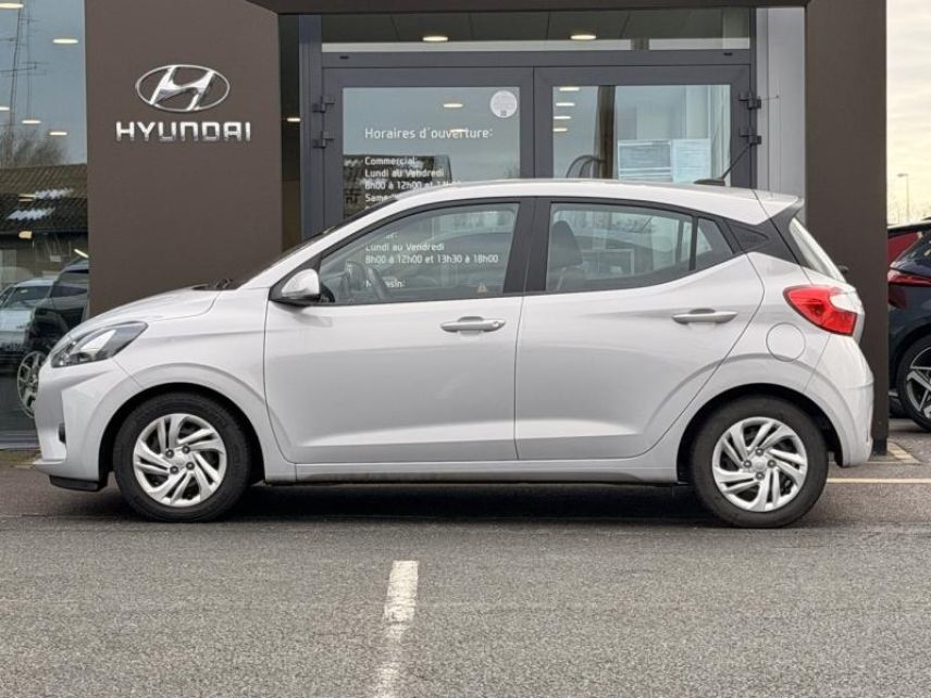 57200 : Hyundai Sarreguemines - Theobald Automobiles - HYUNDAI i10 - i10 - Aurora Grey Métal - Traction - Essence