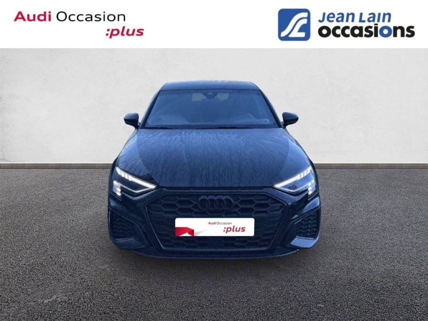 75010 : Hyundai Paris Nord - Goncourt Automobiles - AUDI A3 SPORTBACK Competition - A3/S3/RS3 IV - NOIR MYTHIC METALLISE - Automate sequentiel - Essence / Courant électrique