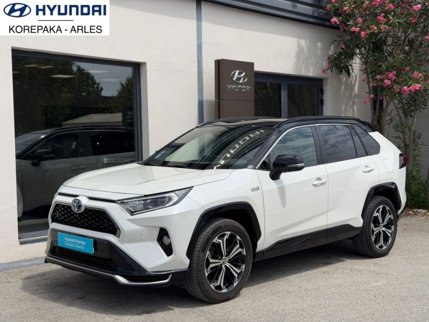 13200 : HYUNDAI Arles - Lexa Automobile - TOYOTA RAV4 HYBRIDE RECHARGEABLE Collection - RAV4 V - Blanc - Automate à fonct. Continu - Essence / Courant électrique