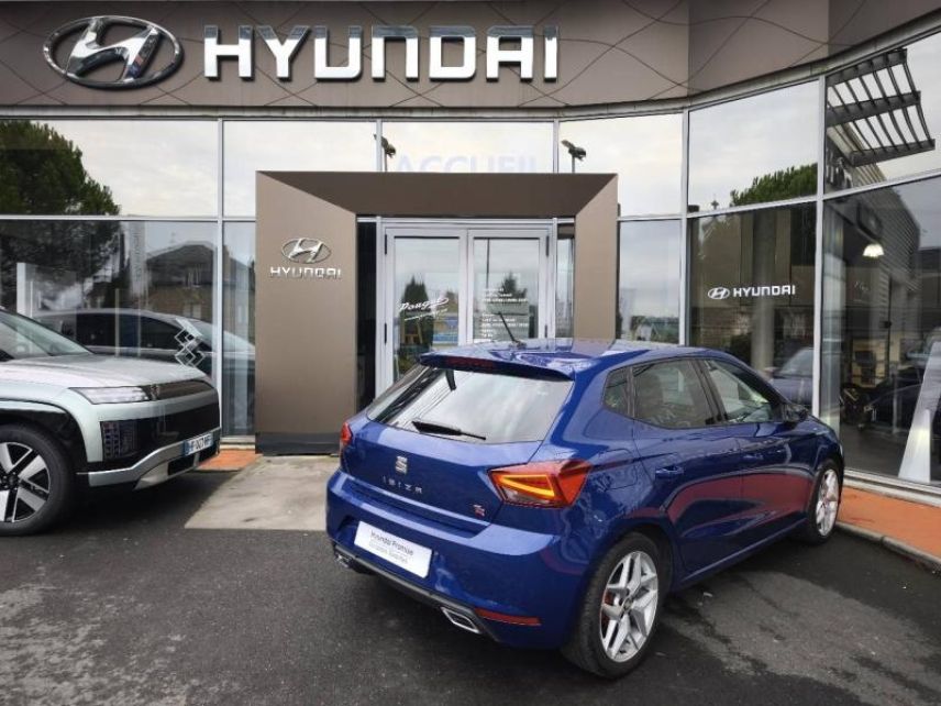 19100 : Hyundai Brive-la-Gaillarde - Garage Pouget - SEAT Ibiza - Ibiza - Bleu électrique - Traction - Essence