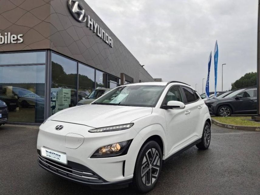 56000 : Hyundai Vannes - Park Lann Automobiles - HYUNDAI Kona - Kona - Chalk White Métal - Traction - Electrique